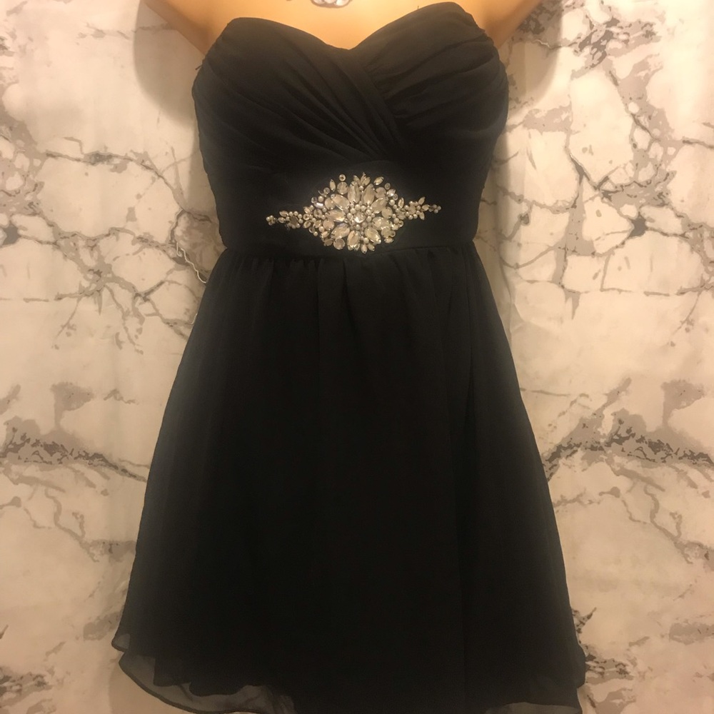 Cute black dress